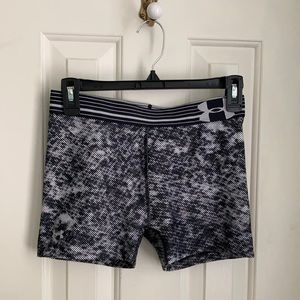 UnderArmour spandex shorts (S)